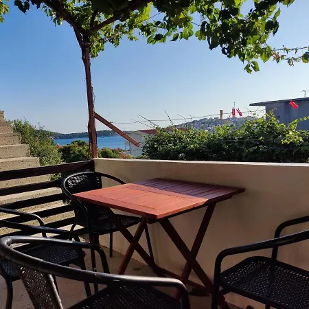 Studio Apartment Διαμέρισμα